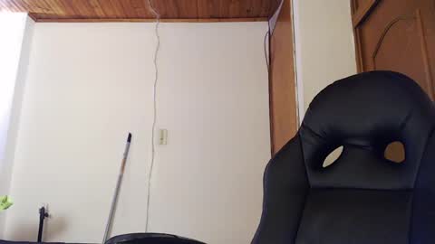 Snapshot of shanel_lozano chatting on 04/16/26, 05:58 shanel_lozano online show from 04/16/26, 05:58