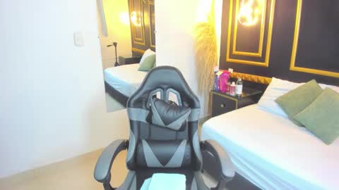 Shanel online show from 02/04/26, 12:33