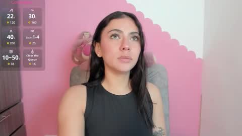 Snapshot of shanell_c chatting on 11/22/25, 10:31 Emily online show from 11/22/25, 10:31