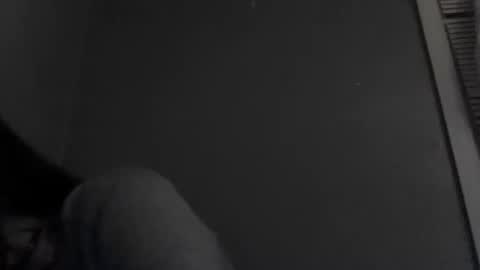 Snapshot of shanelle9270 chatting on 02/24/25, 12:41 shanelle9270 online show from 02/24/25, 12:41