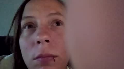 Snapshot of shanelle9270 chatting on 06/02/26, 05:31 shanelle9270 online show from 06/02/26, 05:31