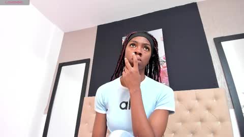 S H A N E L L E   online show from 02/11/25, 02:13