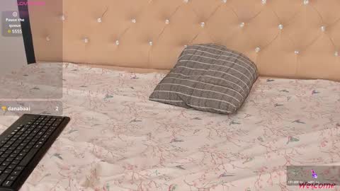 S H A N E L L E   online show from 03/08/25, 07:09