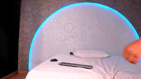 Snapshot of shanelsmiith chatting on 02/08/26, 12:08 Shanel online show from 02/08/26, 12:08