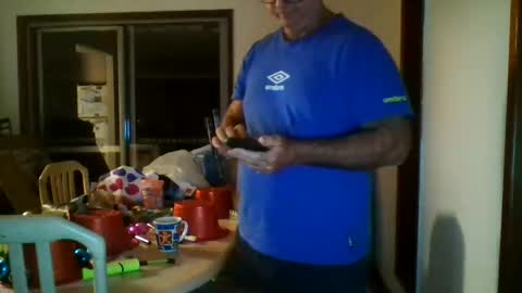 Snapshot of shaneo781570 chatting on 03/27/26, 05:34 shaneo781570 online show from 03/27/26, 05:34