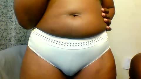 Snapshot of shania_sleigh chatting on 02/06/26, 06:44 shania_sleigh online show from 02/06/26, 06:44