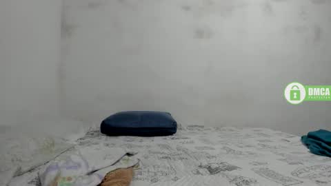 Snapshot of shaniblack chatting on 12/01/25, 08:36 Danna online show from 12/01/25, 08:36