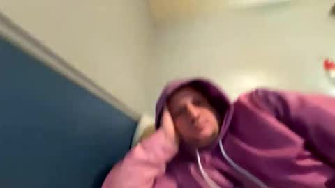 Snapshot of shankzilla chatting on 11/11/25, 02:33 shankzilla online show from 11/11/25, 02:33