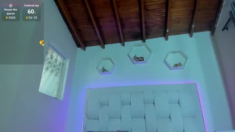 Shana online show from 11/18/25, 03:05