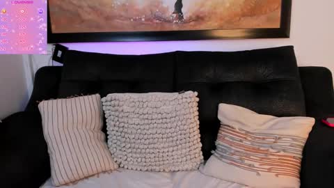 Snapshot of shannel__queen chatting on 09/10/25, 08:42 shannel__queen online show from 09/10/25, 08:42