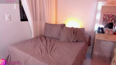 Snapshot of shannol_ryan chatting on 03/20/26, 01:21 Shannol online show from 03/20/26, 01:21