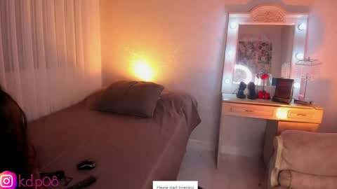 Snapshot of shannol_ryan chatting on 04/08/26, 01:27 Shannol online show from 04/08/26, 01:27