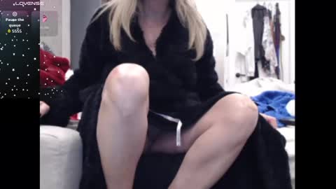 Shannon07 online show from 11/06/25, 03:51