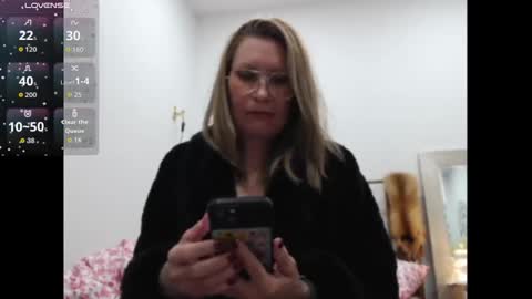 Snapshot of shannon07 chatting on 03/19/26, 03:10 Shannon07 online show from 03/19/26, 03:10