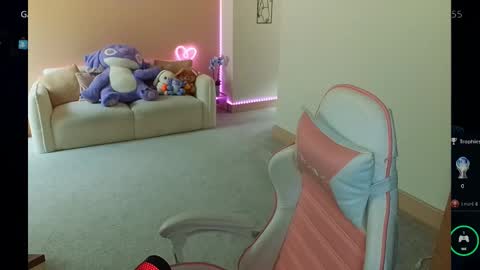 Snapshot of shannonblooms chatting on 10/16/25, 11:55 Shanmais online show from 10/16/25, 11:55