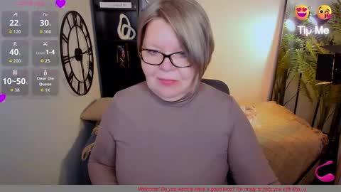 Snapshot of shannonshine chatting on 05/08/26, 05:13 Shannon online show from 05/08/26, 05:13