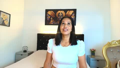 Snapshot of shanon_mature_ chatting on 04/20/26, 07:48 Shanon online show from 04/20/26, 07:48