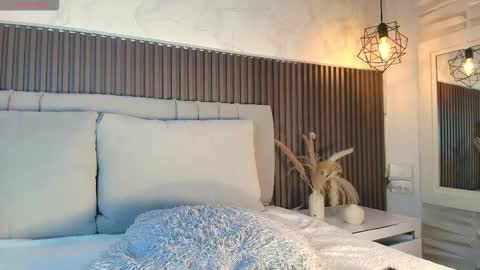 SHANON online show from 02/12/26, 09:32