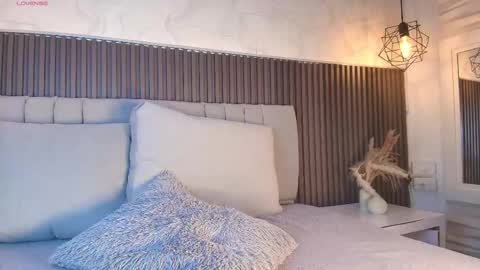 SHANON online show from 02/14/26, 06:15