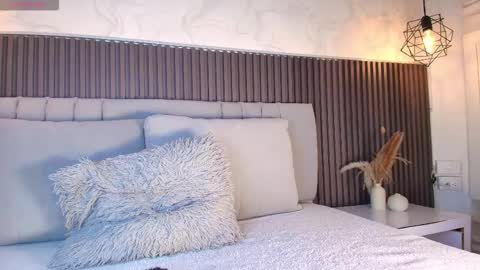 SHANON online show from 02/18/26, 06:59