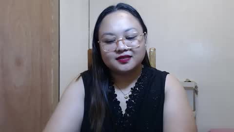 Snapshot of shantal_romance8 chatting on 04/29/26, 06:50 shantal_romance8 online show from 04/29/26, 06:50