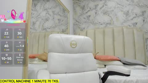 Snapshot of shantal_thompson21 chatting on 02/21/26, 10:38 Shantal online show from 02/21/26, 10:38
