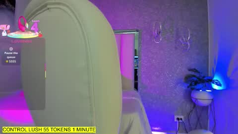 Snapshot of shantal_thompson21 chatting on 03/18/26, 11:02 Shantal online show from 03/18/26, 11:02