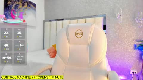 Snapshot of shantal_thompson21 chatting on 04/06/26, 11:33 Shantal online show from 04/06/26, 11:33