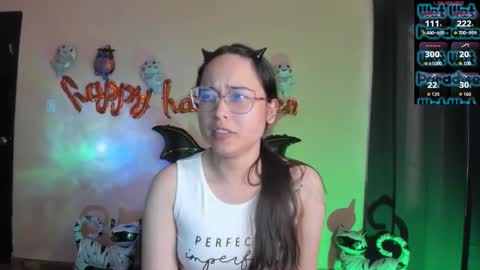 Cat-FOLLOWME and we talk IGshantal cerezo online show from 10/24/25, 09:00