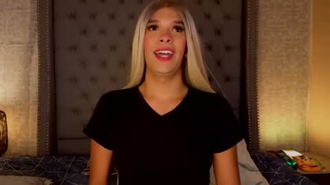 Shantal Jones online show from 09/10/25, 08:53