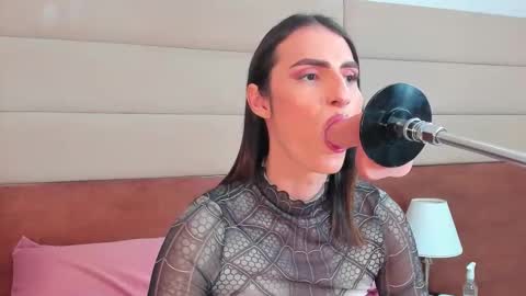  Shantall  online show from 10/25/25, 04:09