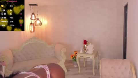 ShantallKnowles online show from 06/19/26, 03:05