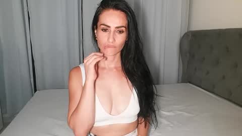 Snapshot of shantalxxx67 chatting on 03/03/25, 01:10 shantal online show from 03/03/25, 01:10