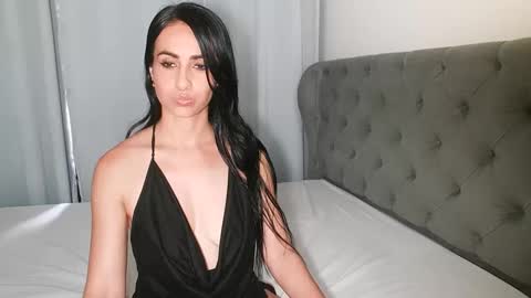 Snapshot of shantalxxx67 chatting on 03/03/25, 08:32 shantal online show from 03/03/25, 08:32