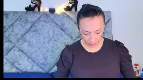 Snapshot of shantey_laurent chatting on 11/27/25, 11:56 shantey online show from 11/27/25, 11:56