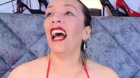 shantey online show from 01/11/26, 04:01