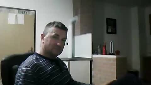 Snapshot of shaomy711 chatting on 01/17/25, 07:05 excelo21 online show from 01/17/25, 07:05