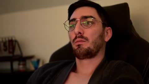 Snapshot of shape80 chatting on 12/08/24, 03:56 frenchy boy online show from 12/08/24, 03:56