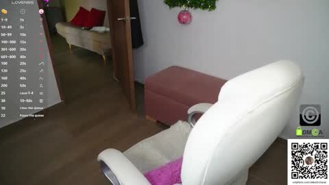 Snapshot of sharai_ chatting on 12/03/25, 06:50 Lau online show from 12/03/25, 06:50