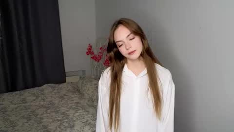 Juli online show from 10/20/25, 03:56