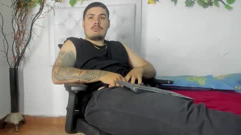 jhon deibyd online show from 11/14/25, 02:43