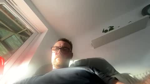 Snapshot of sharksboy16 chatting on 05/20/26, 05:41 Sharksboy online show from 05/20/26, 05:41