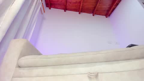 Hi fiends ---- I usually start online from Monday to Friday from 1000 am Saturdays and Sundays at 600 am Colombia time online show from 02/27/25, 06:31