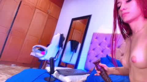 Snapshot of sharlott_kiss chatting on 01/30/25, 06:00 Sharlott online show from 01/30/25, 06:00