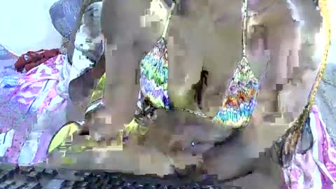 Snapshot of sharlyn123 chatting on 11/30/25, 10:41 shally online show from 11/30/25, 10:41