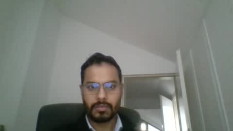 sharmamanxyz online show from 11/04/25, 03:44