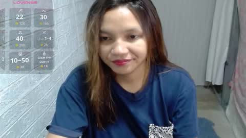 Snapshot of sharminex chatting on 11/26/25, 08:04 sharminex online show from 11/26/25, 08:04