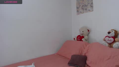 Snapshot of sharol_scarlett chatting on 02/26/25, 03:08 paola online show from 02/26/25, 03:08