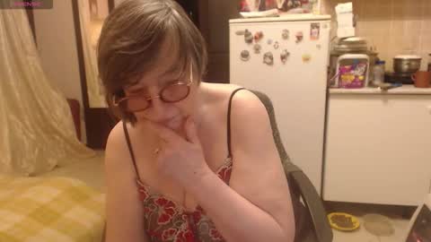 Snapshot of sharon_amore chatting on 03/21/26, 03:55 Helena online show from 03/21/26, 03:55