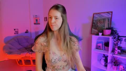 Snapshot of sharonevansi chatting on 02/14/25, 11:53 Sharon online show from 02/14/25, 11:53